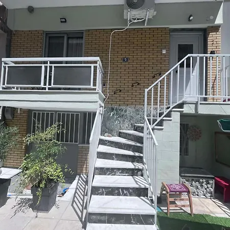 Artnest Apartment Thessaloniki