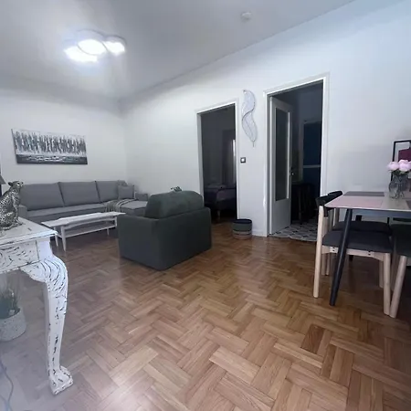 Artnest Apartment Thessaloniki